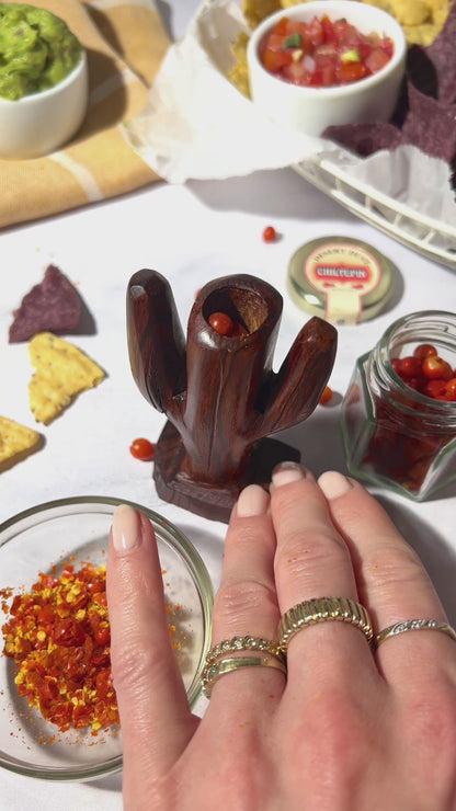 Chiltepin Pepper Gift Set with Artisanal Saguaro Cactus Grinder